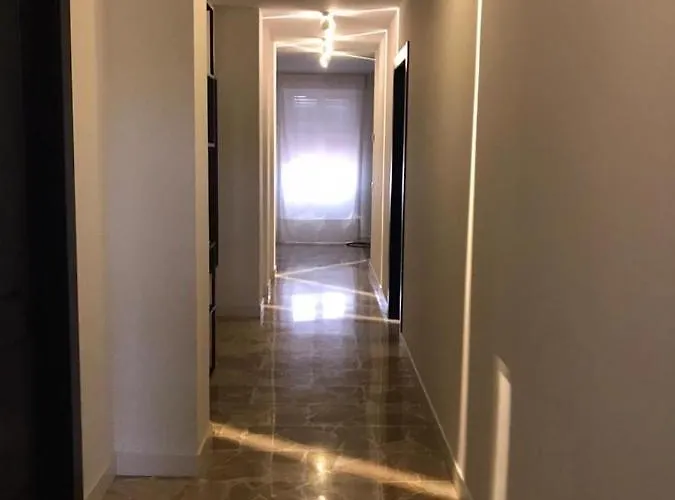 住宿加早餐酒店 Biora 3*